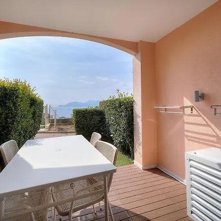 Immogroom - Sea View- Pool- Parking- Garden Appartement *